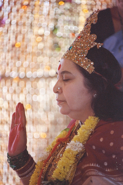 Fulfilling HH Shri Mataji’s Request for Puja at Uluru
